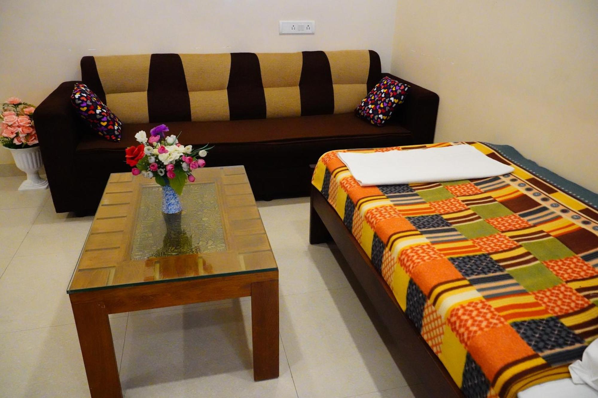 Vinayagam Residency Hotel Arcot Exterior foto